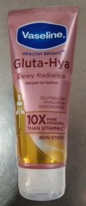 VASELINE  GLUTA HYA DEWY 70ML